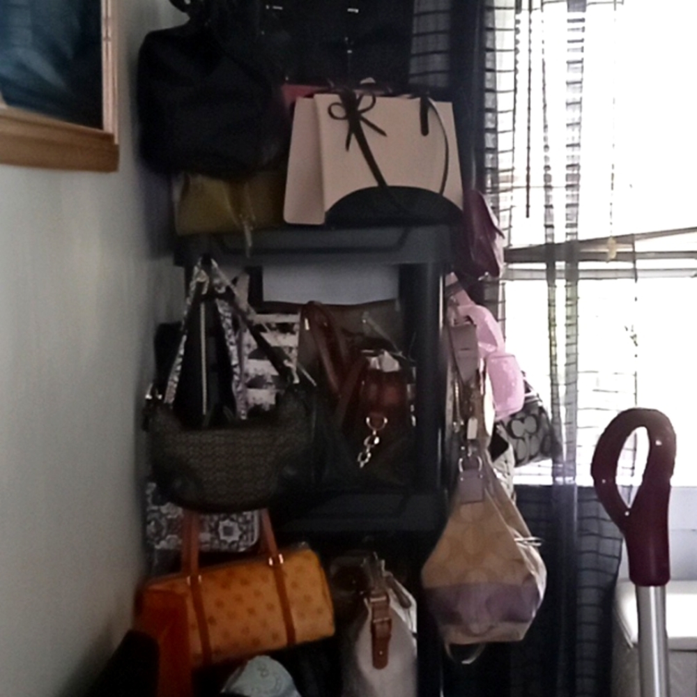 🛍️ Bags 👜 right now